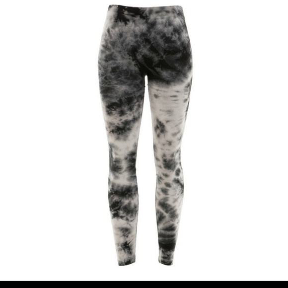 3/35 SOFT BUTTER FINISHED MARBLED LEGGINGS - Picture 2 of 2